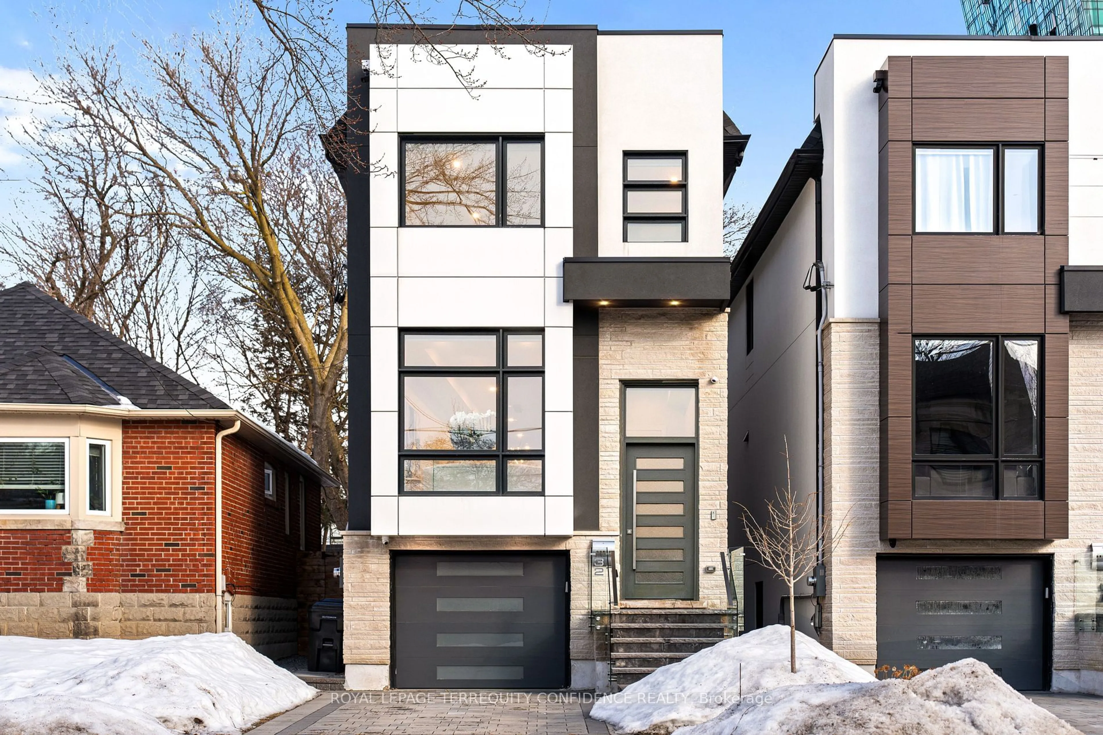 Home with brick exterior material, street for 32 Florence Ave, Toronto Ontario M2N 1E9