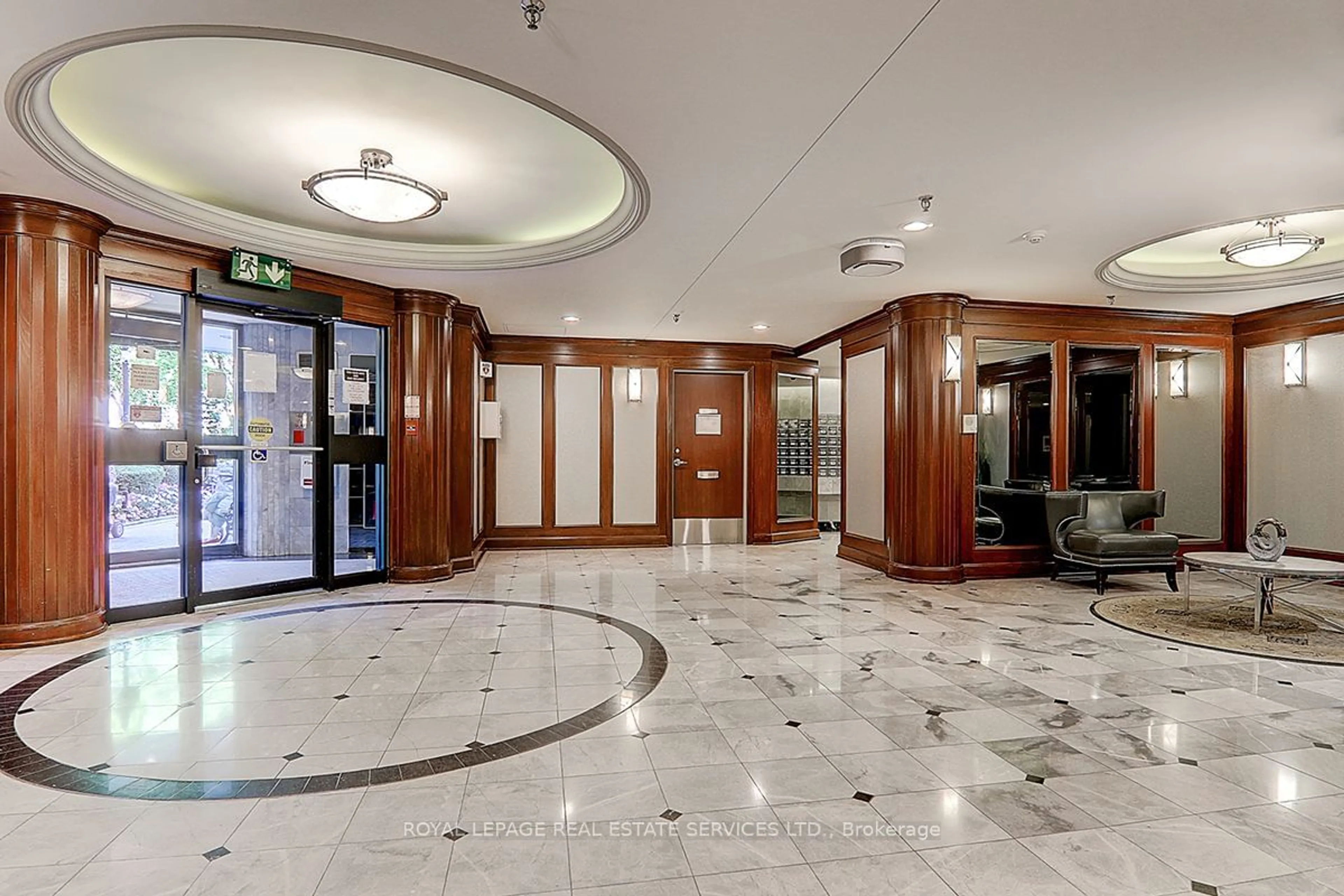 Lobby for 1121 Steeles Ave #1006, Toronto Ontario M2R 3W7