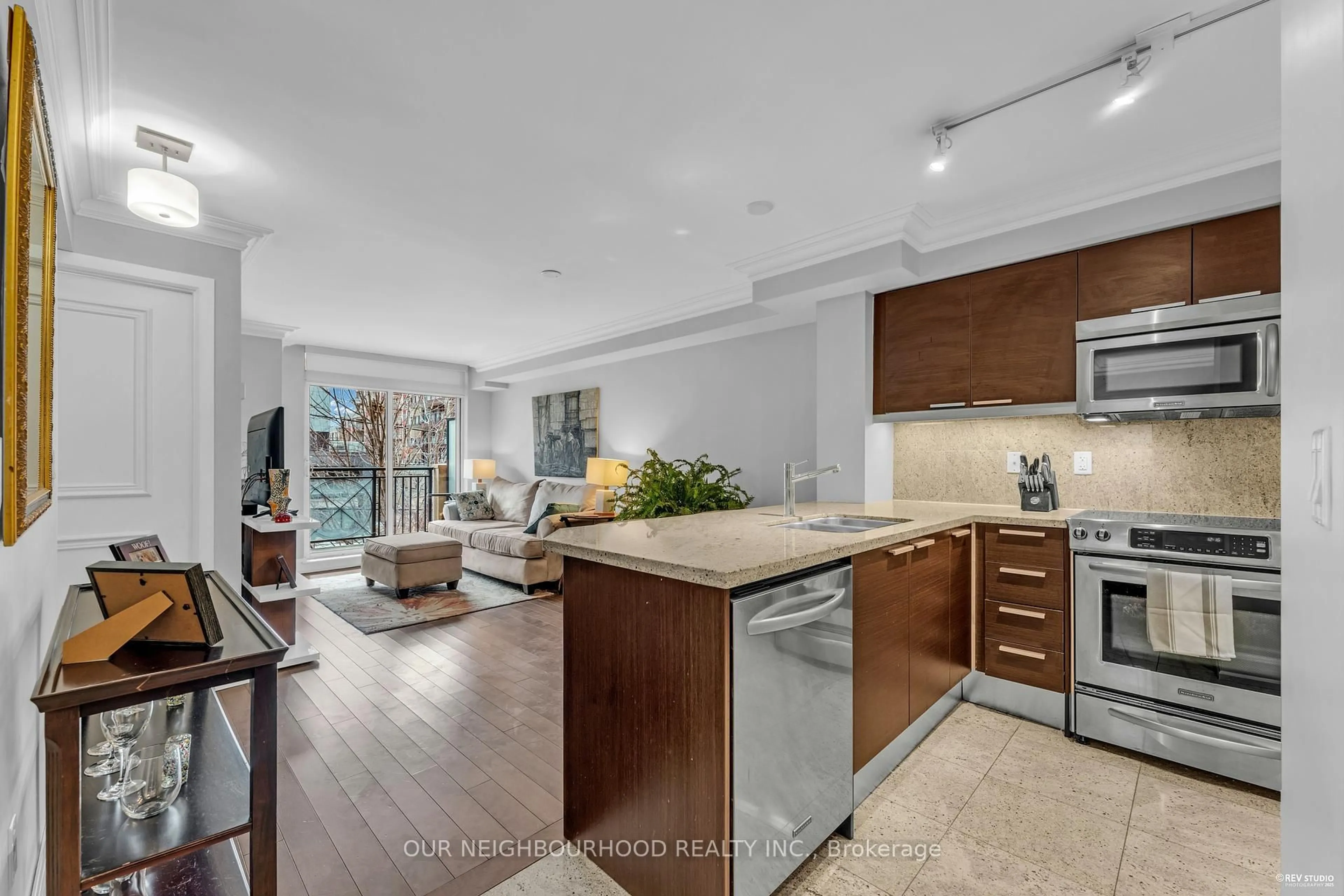 Open concept kitchen, unknown for 650 Sheppard Ave #220, Toronto Ontario M2K 3E4