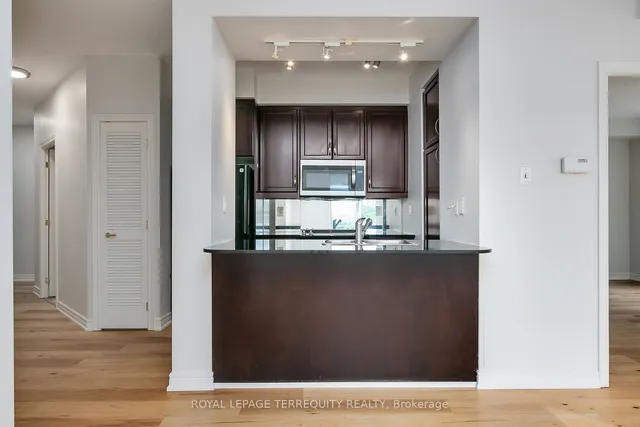 Additional property image - 100 Hayden St Unit 1101