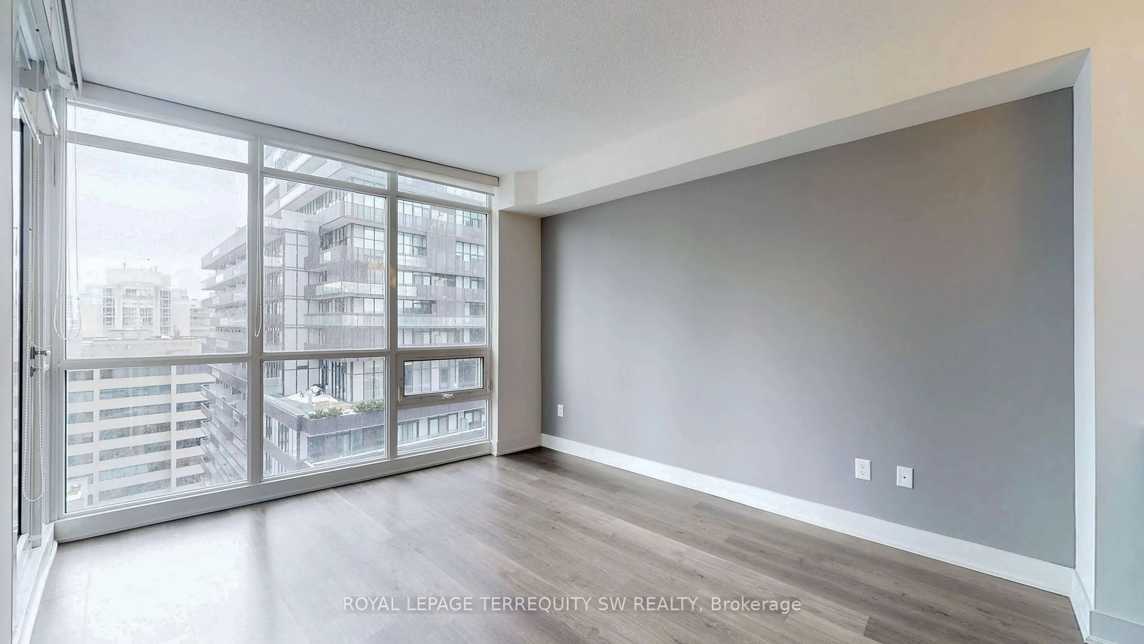 A pic of a room for 30 Roehampton Ave #1001, Toronto Ontario M4P 0B9