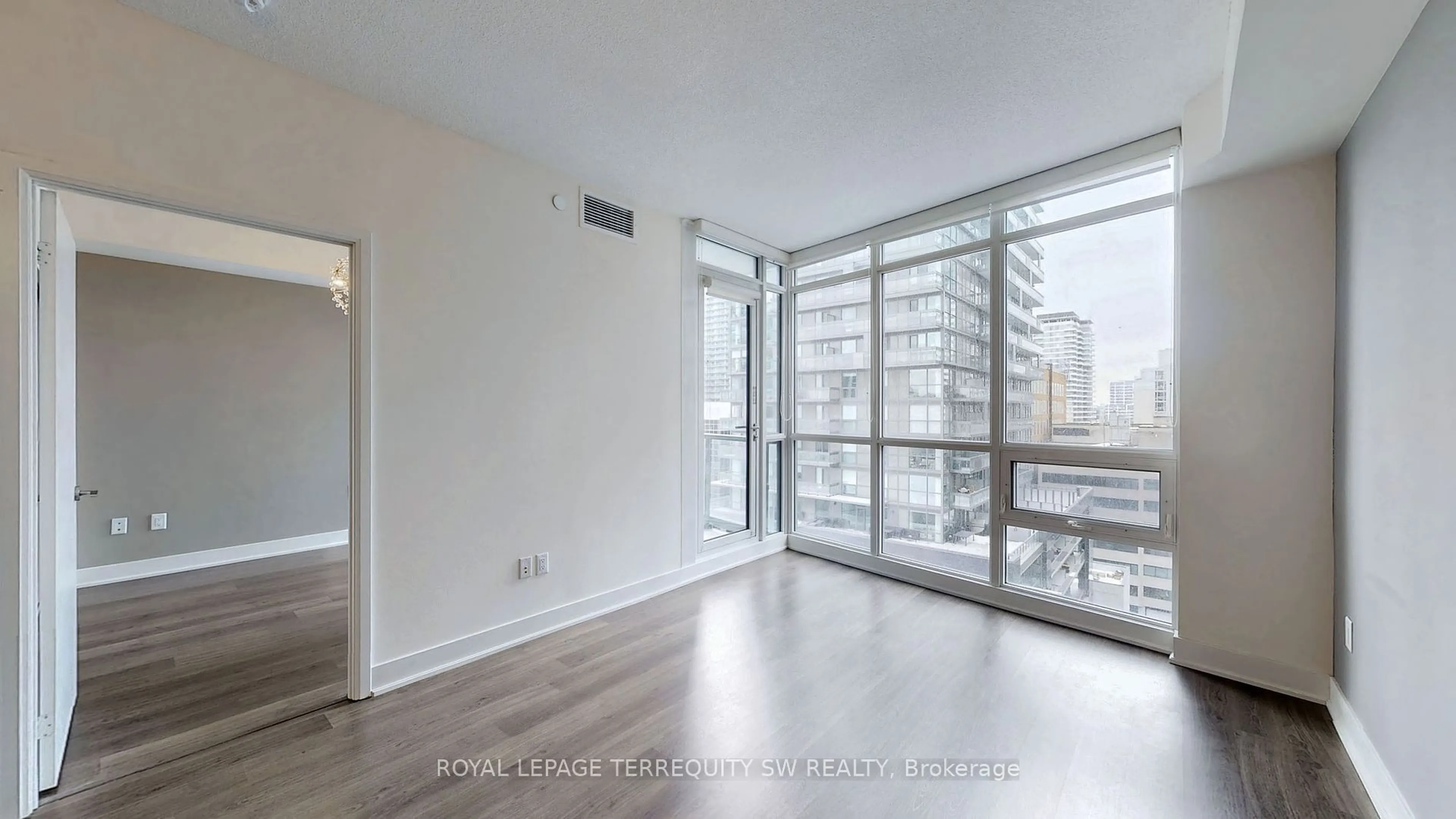 A pic of a room for 30 Roehampton Ave #1001, Toronto Ontario M4P 0B9