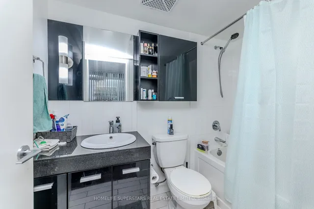 Additional property image - 19 Singer Crt Unit 601A