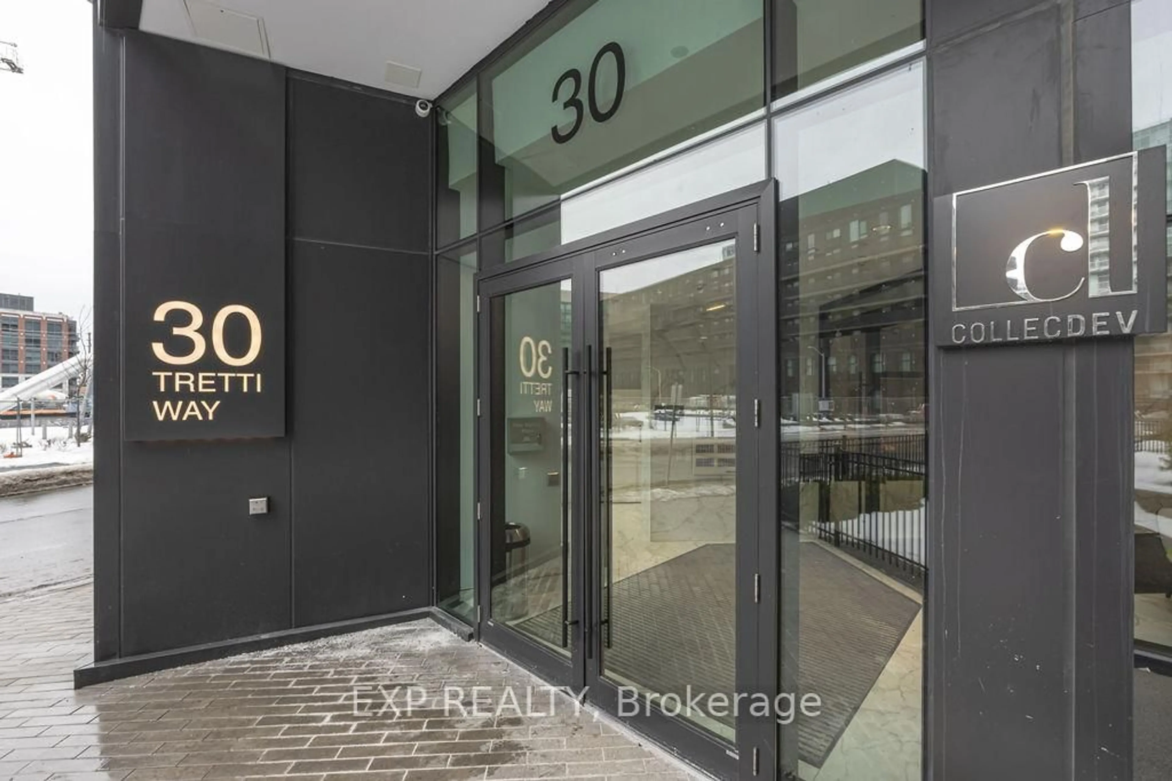 Indoor foyer for 30 Tretti Way #311, Toronto Ontario M3H 0E3