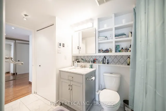 Additional property image - 95 Lombard St Unit 801