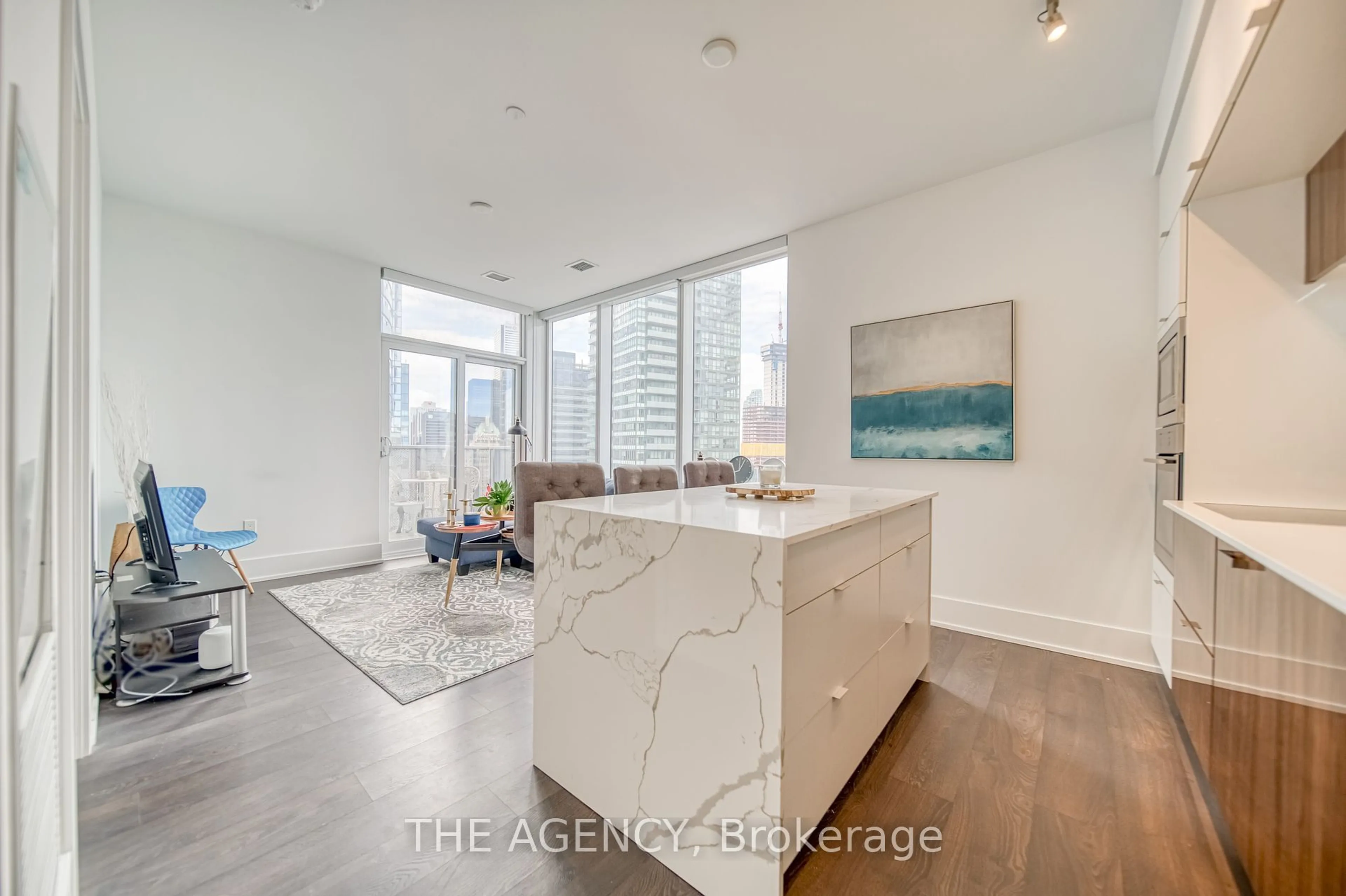 Open concept kitchen, unknown for 10 York St #3303, Toronto Ontario M5J 0E1