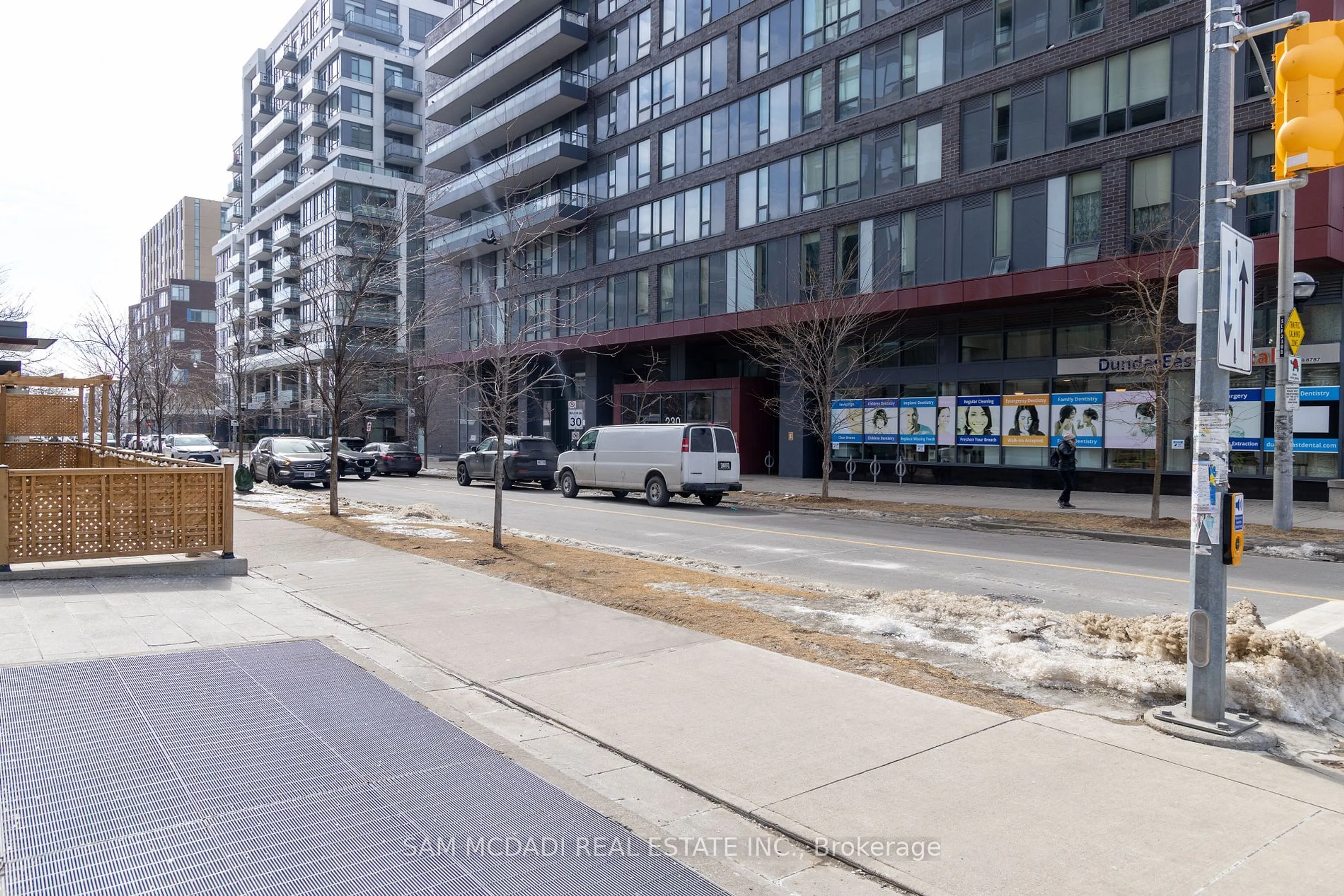 Unknown for 225 Sackville St #2412, Toronto Ontario M5A 0B9