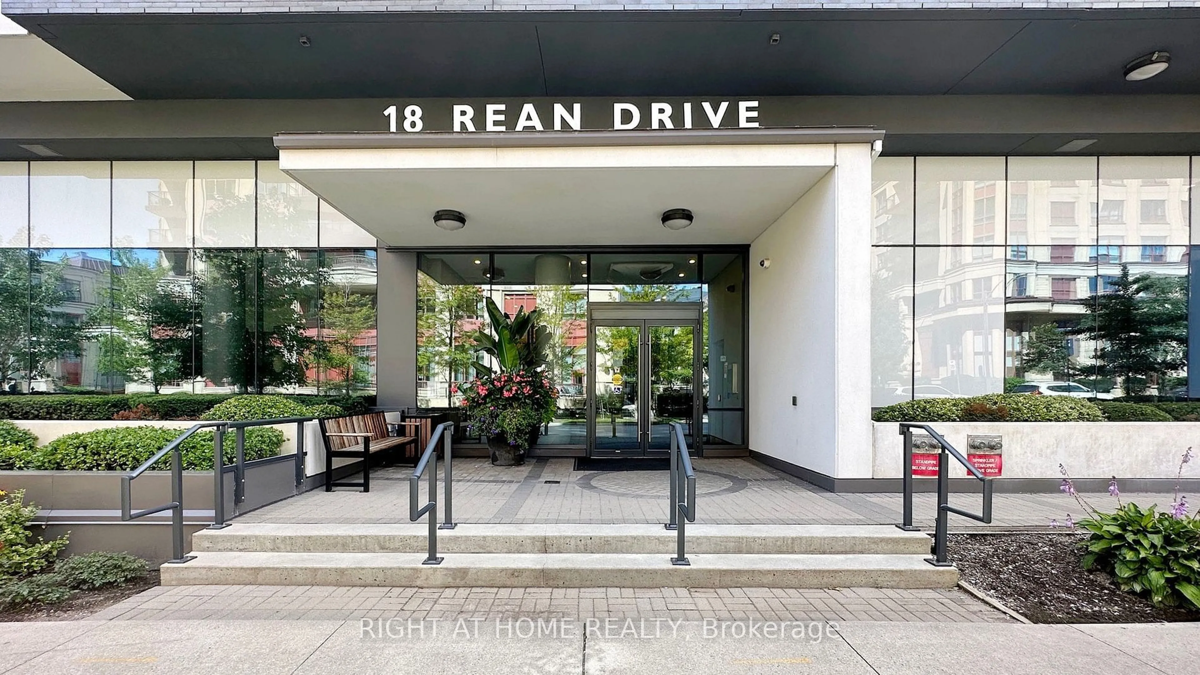 Unknown for 18 Rean Dr #215, Toronto Ontario M2K 0C7