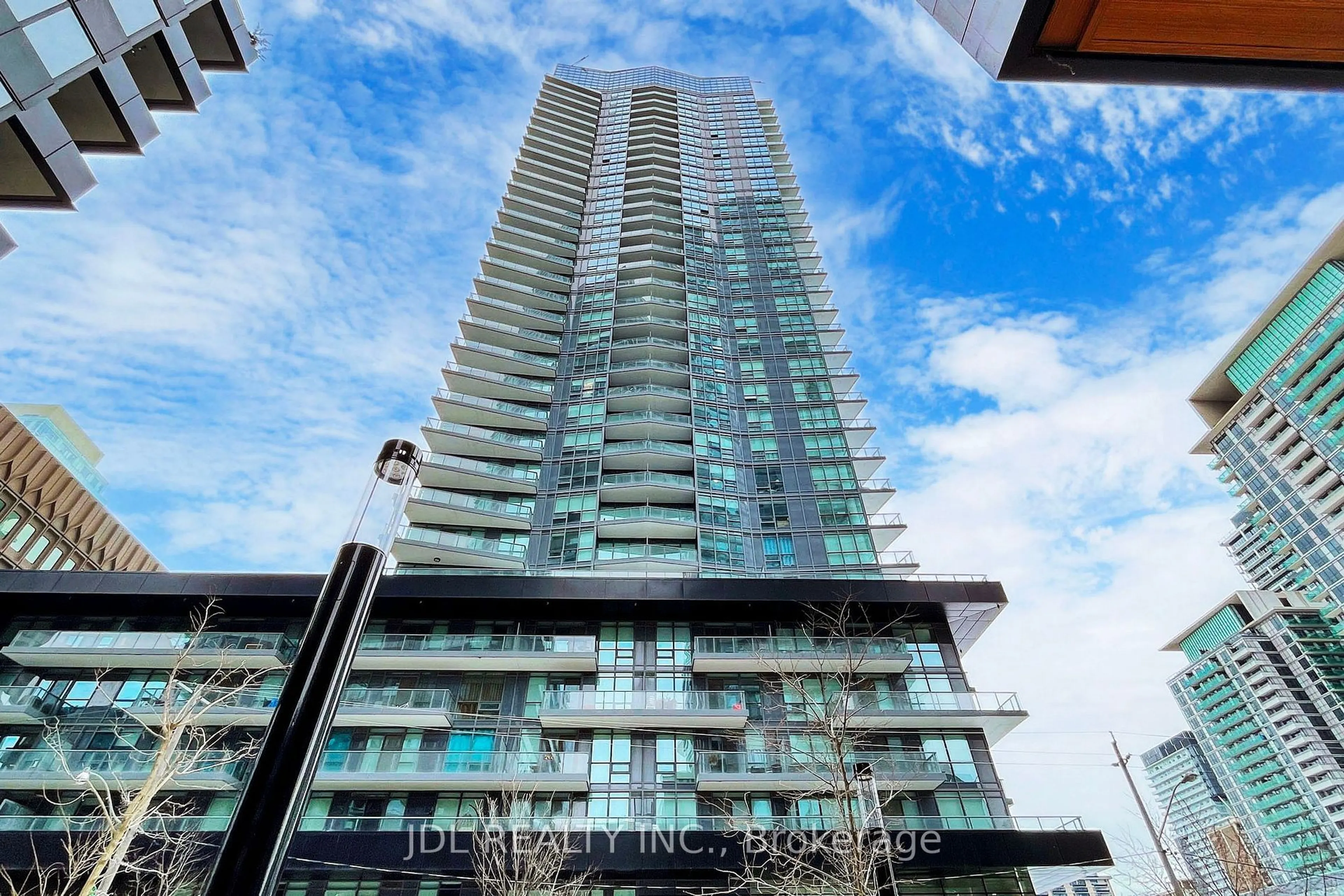 Unknown for 30 Roehampton Ave #2610, Toronto Ontario M4P 1R2