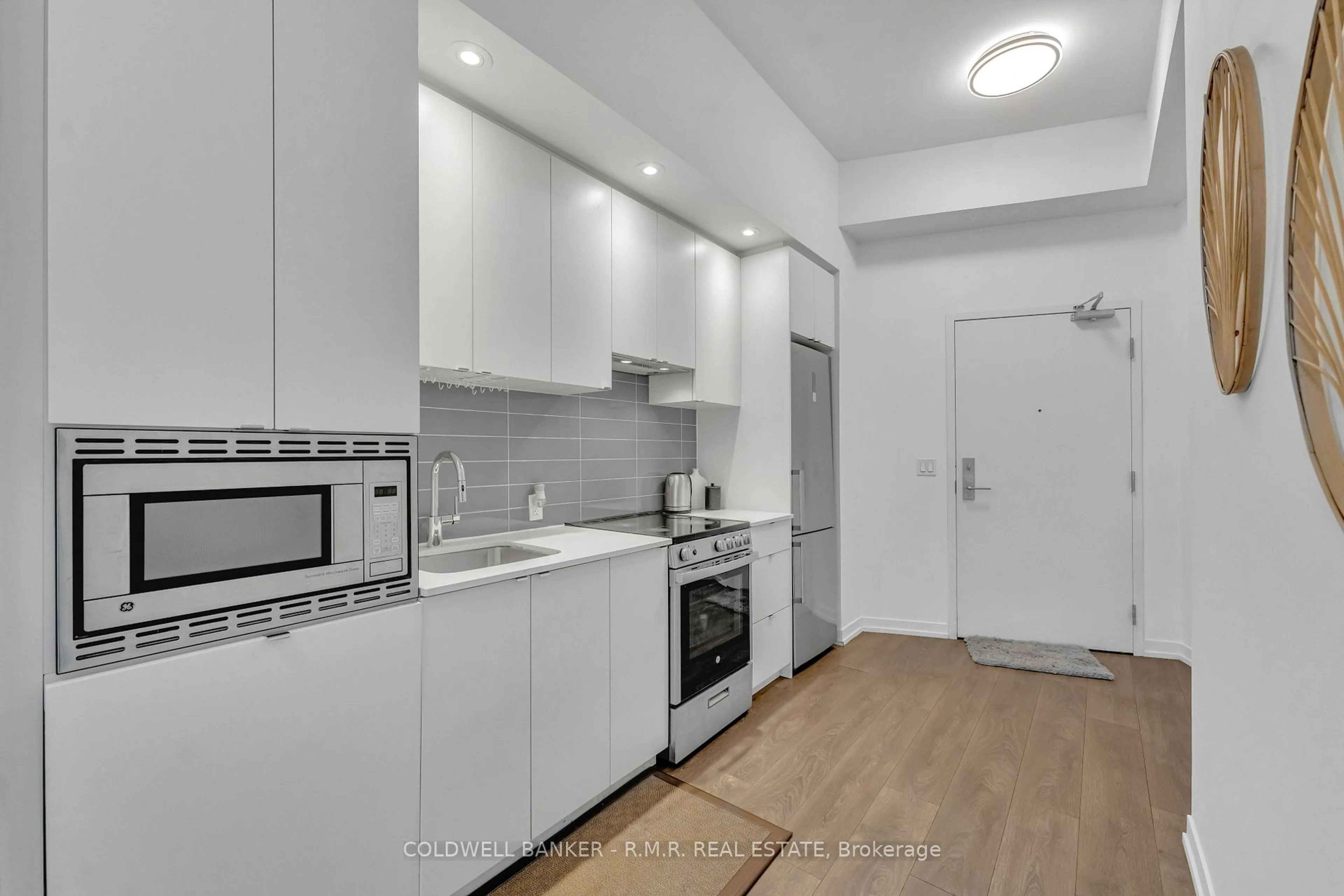 Standard kitchen, unknown for 49 East Liberty St #2601, Toronto Ontario M6K 0B2