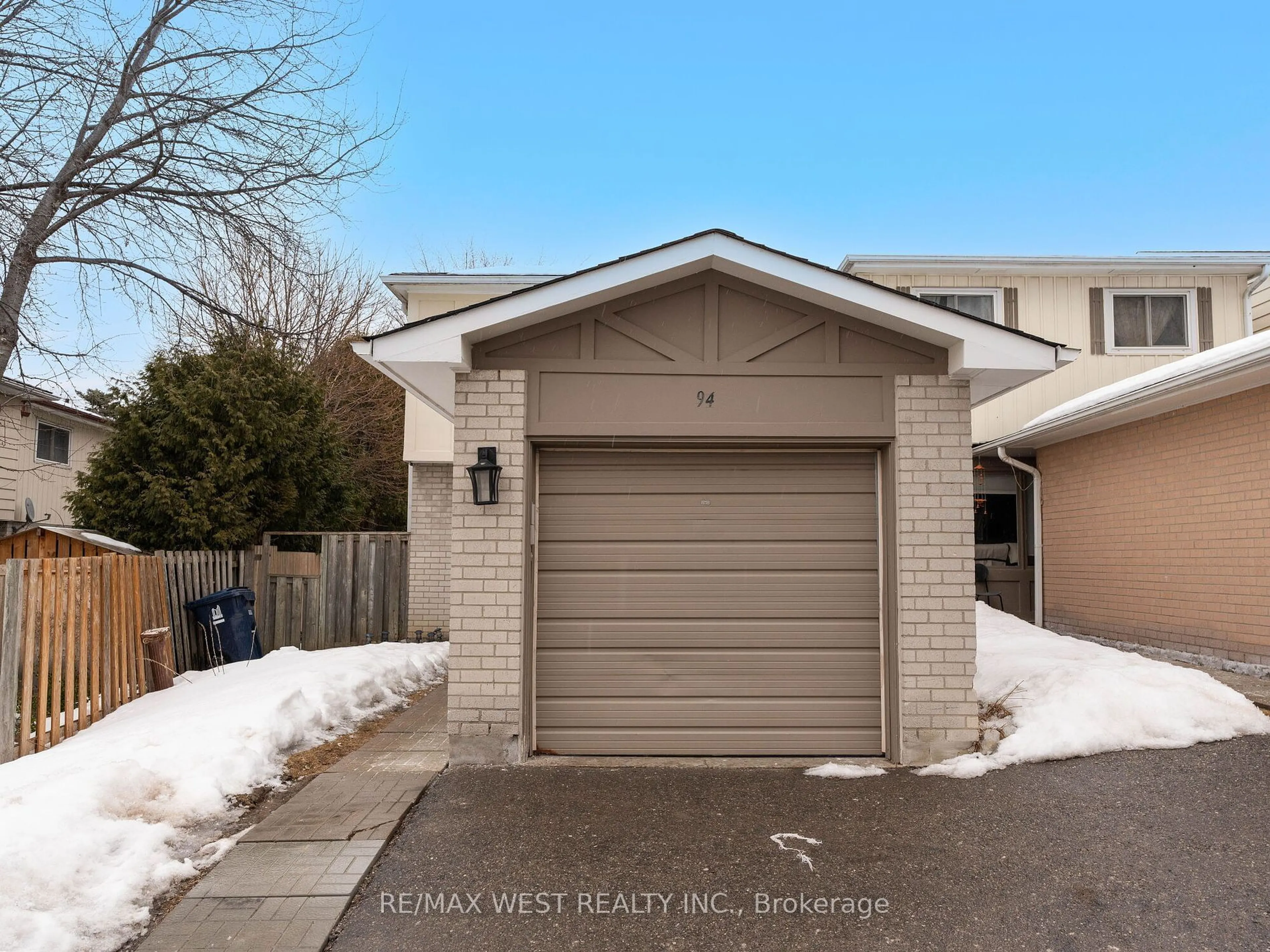 Unknown for 94 Plum Tree Way, Toronto Ontario M2R 3J1