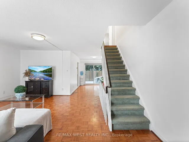 Additional property image - 94 Plum Tree Way