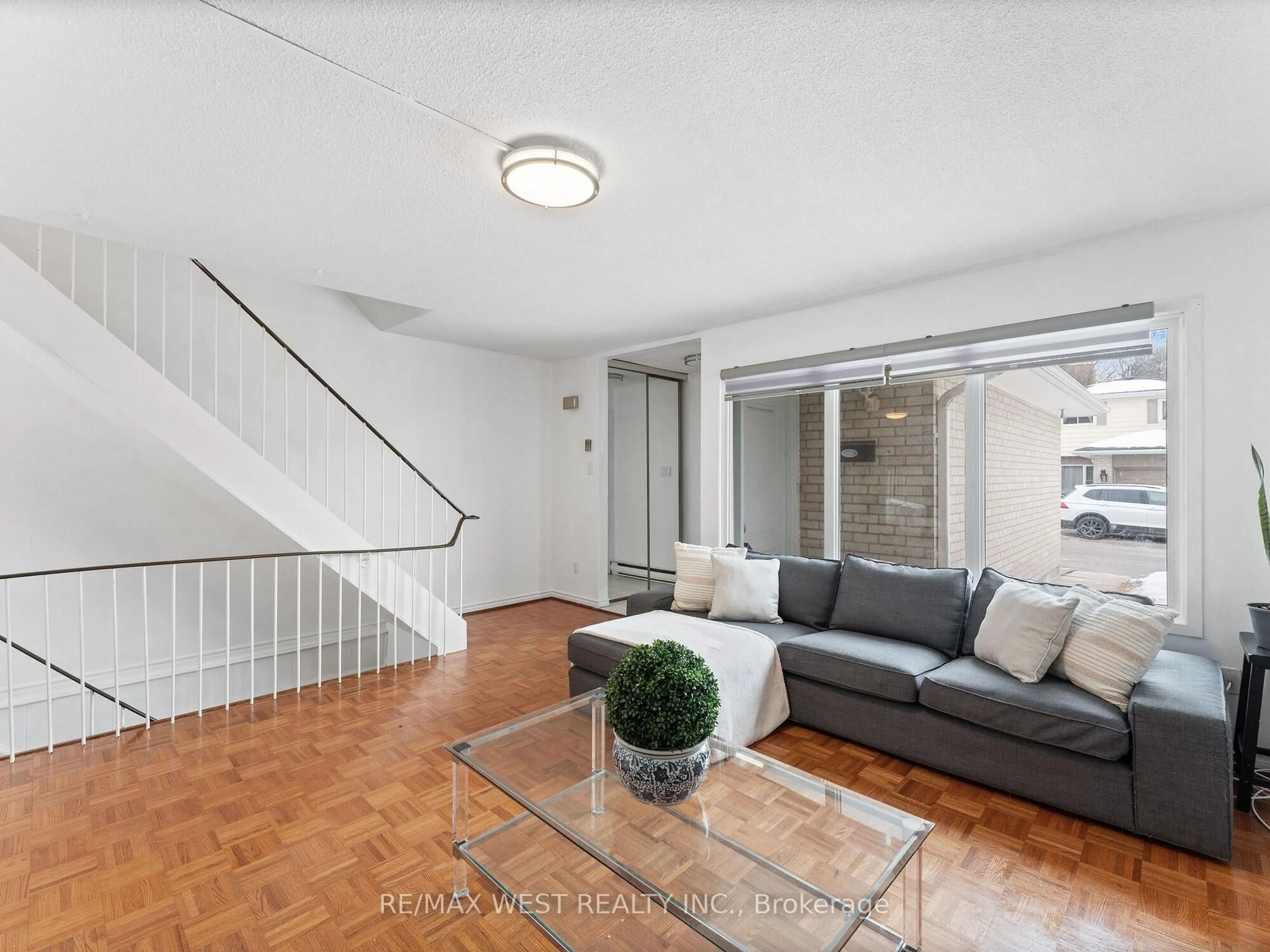 Living room with furniture, unknown for 94 Plum Tree Way, Toronto Ontario M2R 3J1