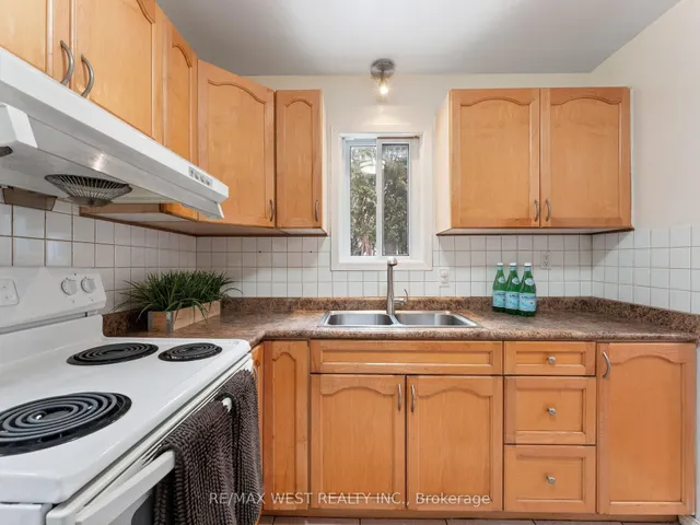 Additional property image - 94 Plum Tree Way