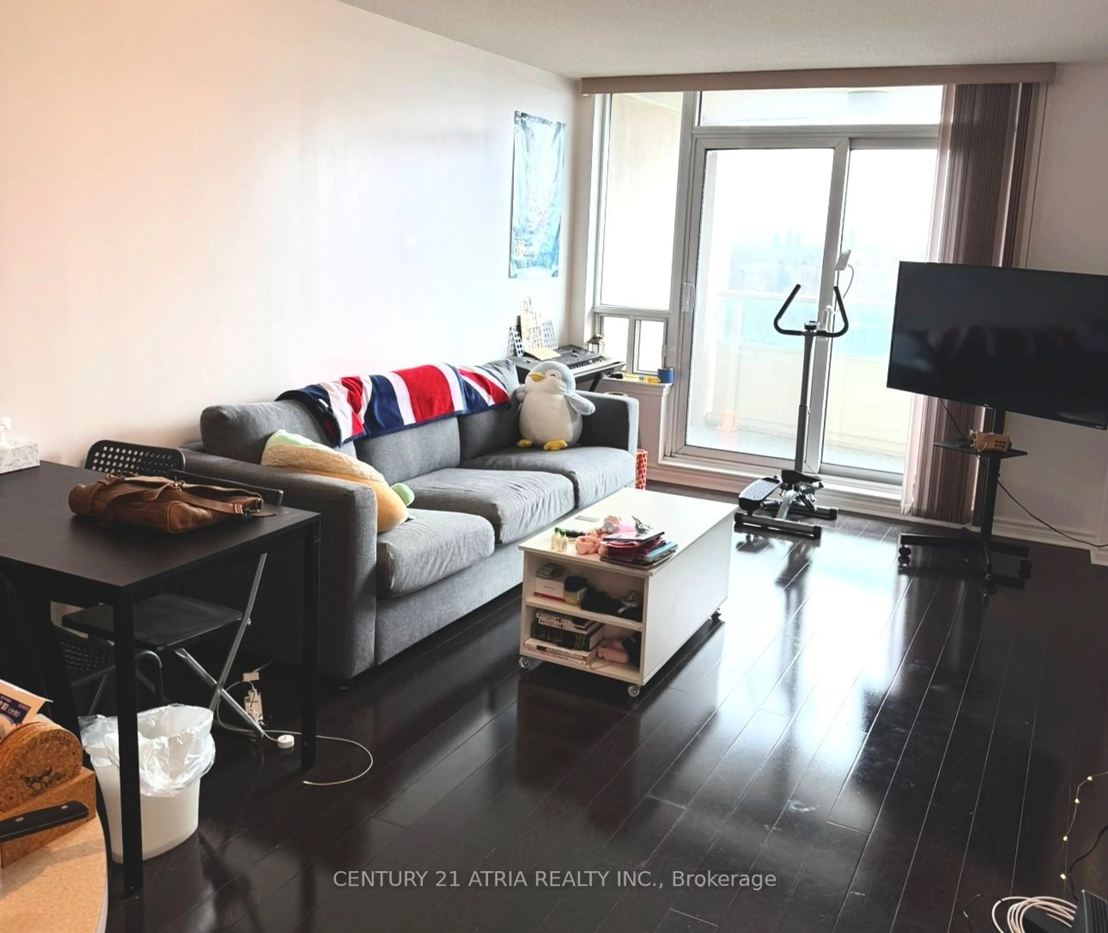 Living room with furniture, wood/laminate floor for 3 Rean Dr #1111, Toronto Ontario M2K 3C2