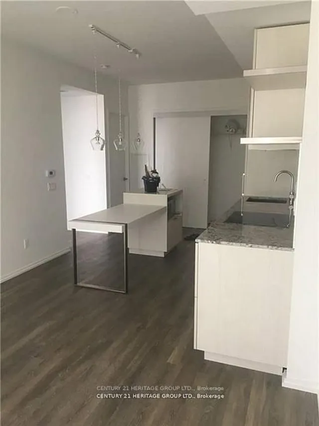 Additional property image - 197 Yonge St Unit 4614