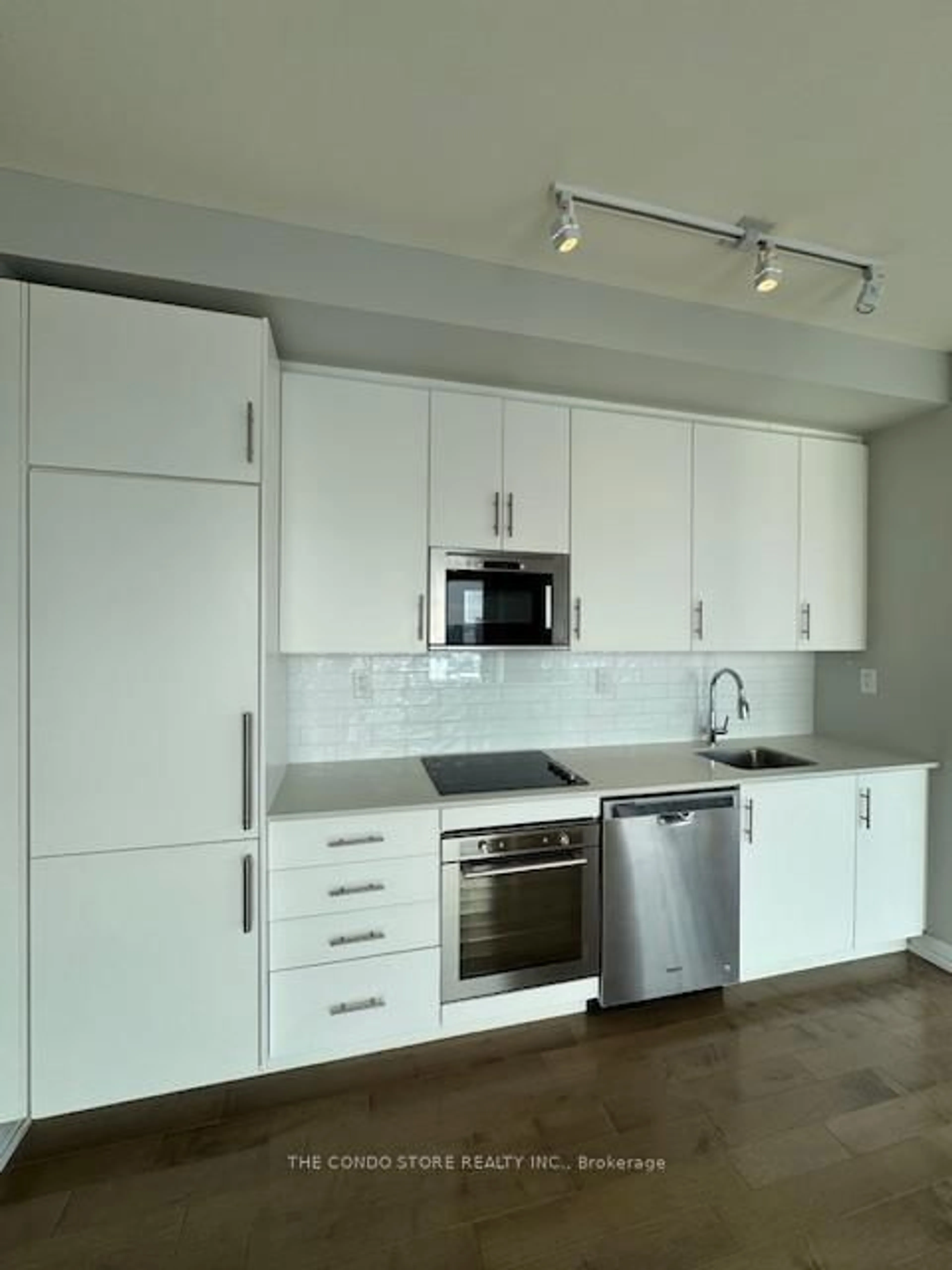 Standard kitchen, unknown for 460 Adelaide St #1911, Toronto Ontario M5A 0E7