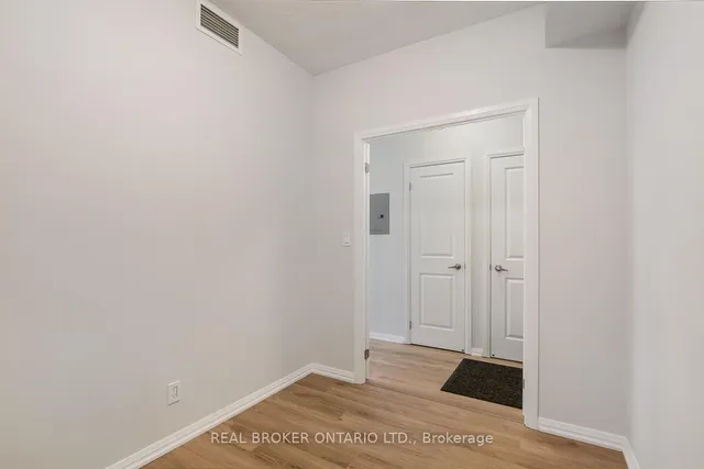Additional property image - 35 Hayden St Unit 807