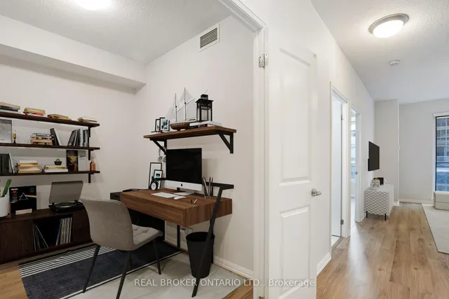 Additional property image - 35 Hayden St Unit 807