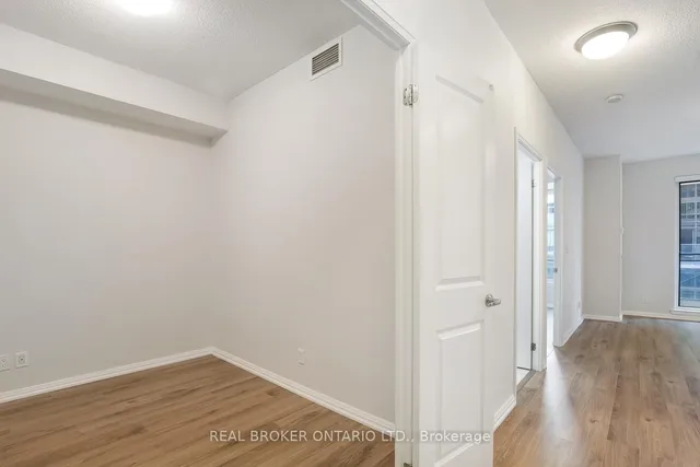 Additional property image - 35 Hayden St Unit 807