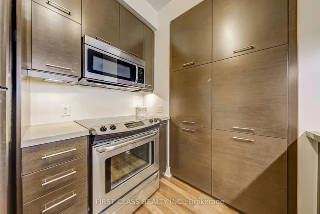 Additional property image - 26 Norton Ave Unit PH10