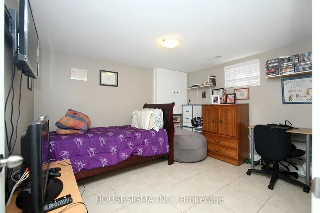 Additional property image - 94 Fairholme Ave