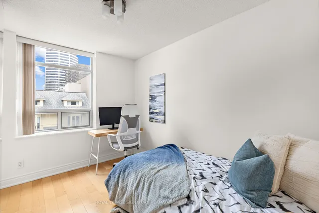 Additional property image - 5 Rosehill Ave Unit 519