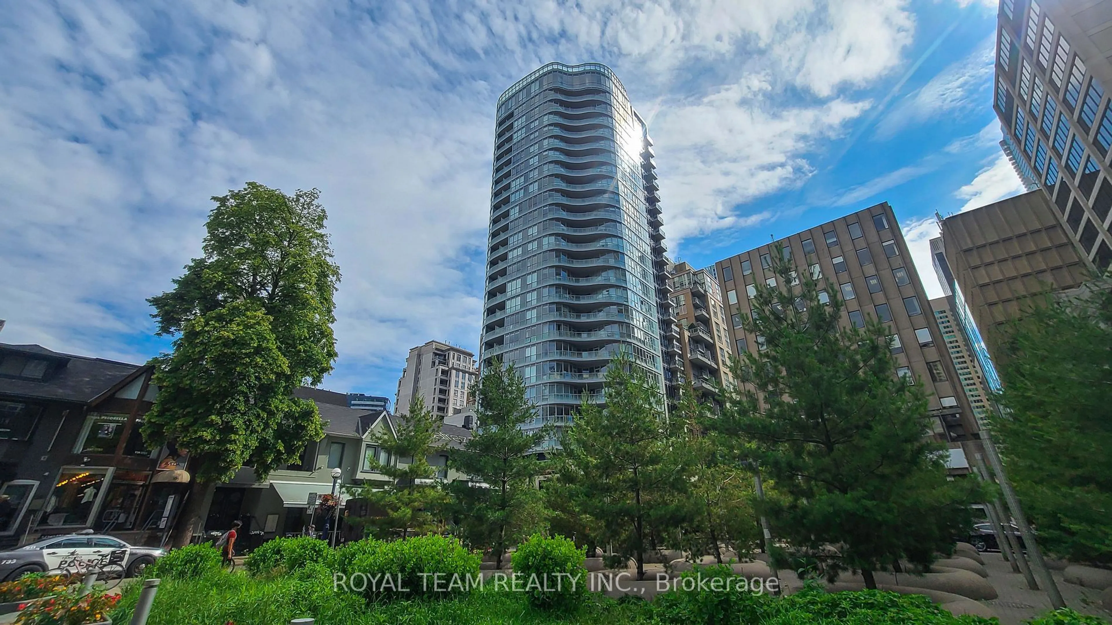 Unknown for 88 Cumberland St #1806, Toronto Ontario M5R 0C8