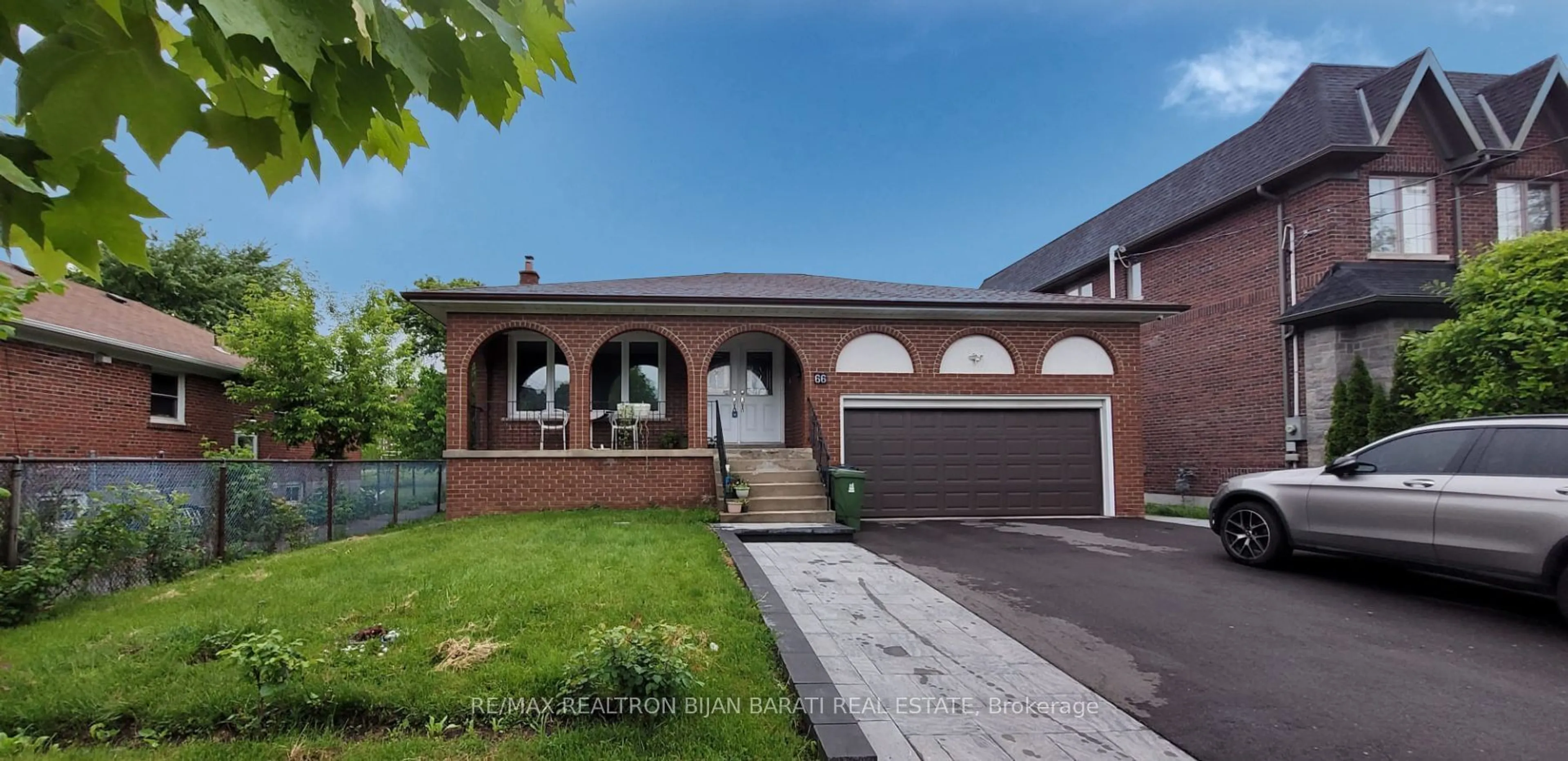 Home with brick exterior material, street for 66 Moore Park Ave, Toronto Ontario M2M 1M9