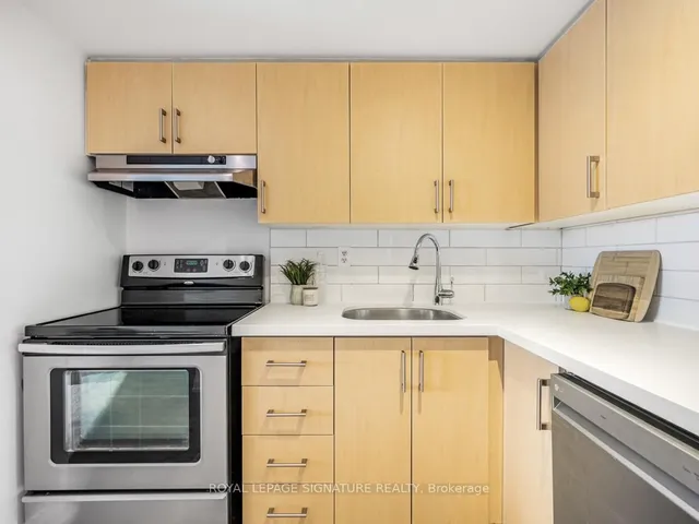 Additional property image - 705 King St Unit 1908