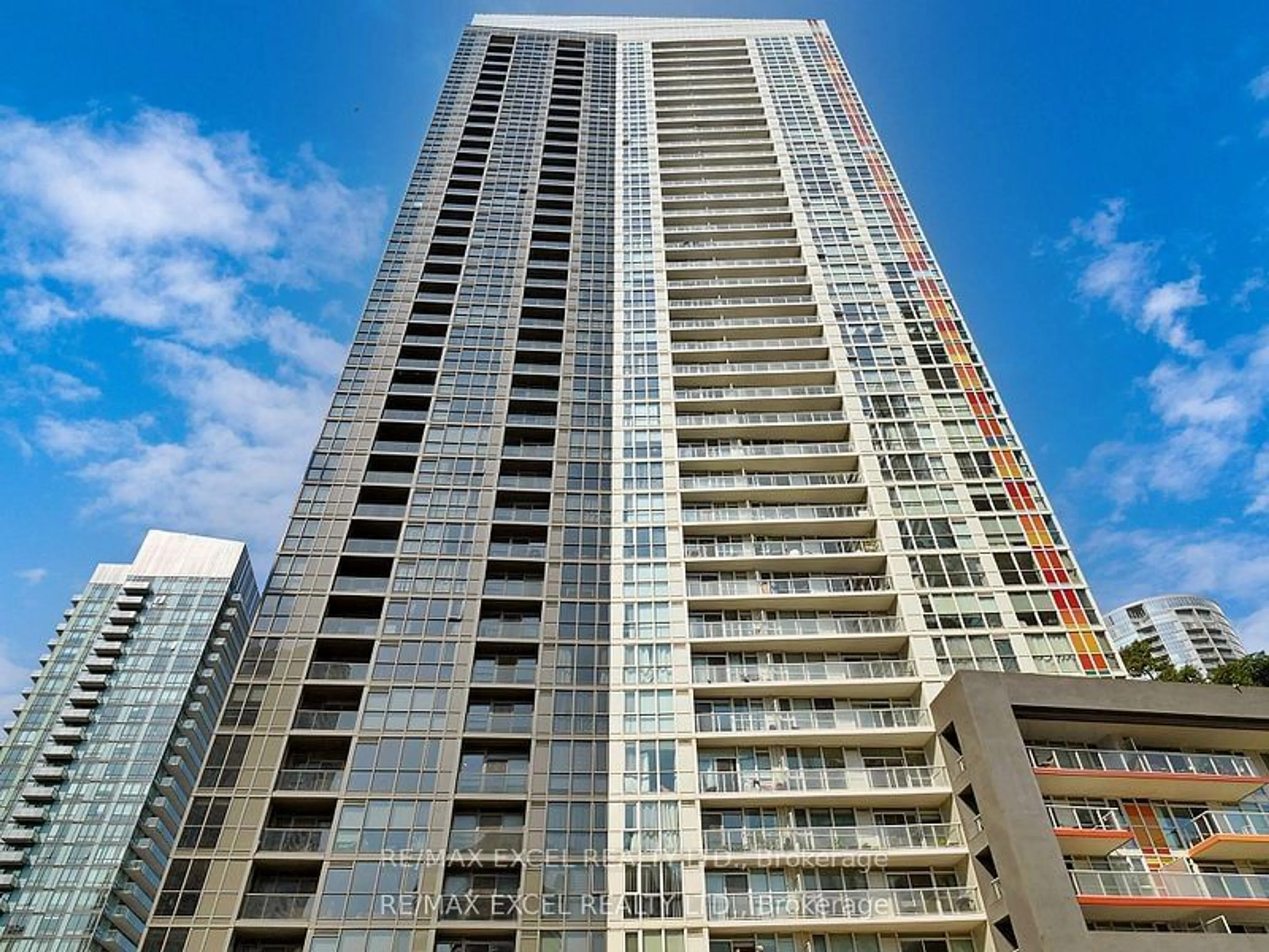 Unknown for 85 Queens Wharf Rd #3911, Toronto Ontario M5V 0J9