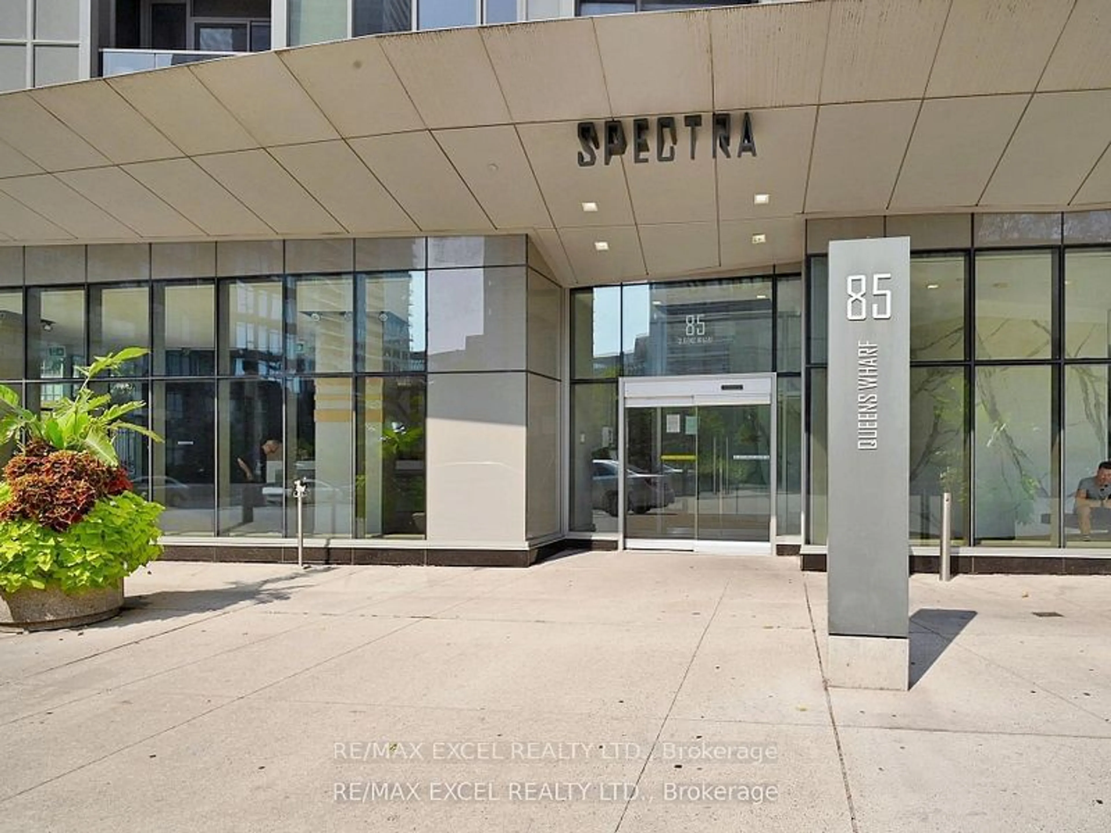 Indoor foyer for 85 Queens Wharf Rd #3911, Toronto Ontario M5V 0J9