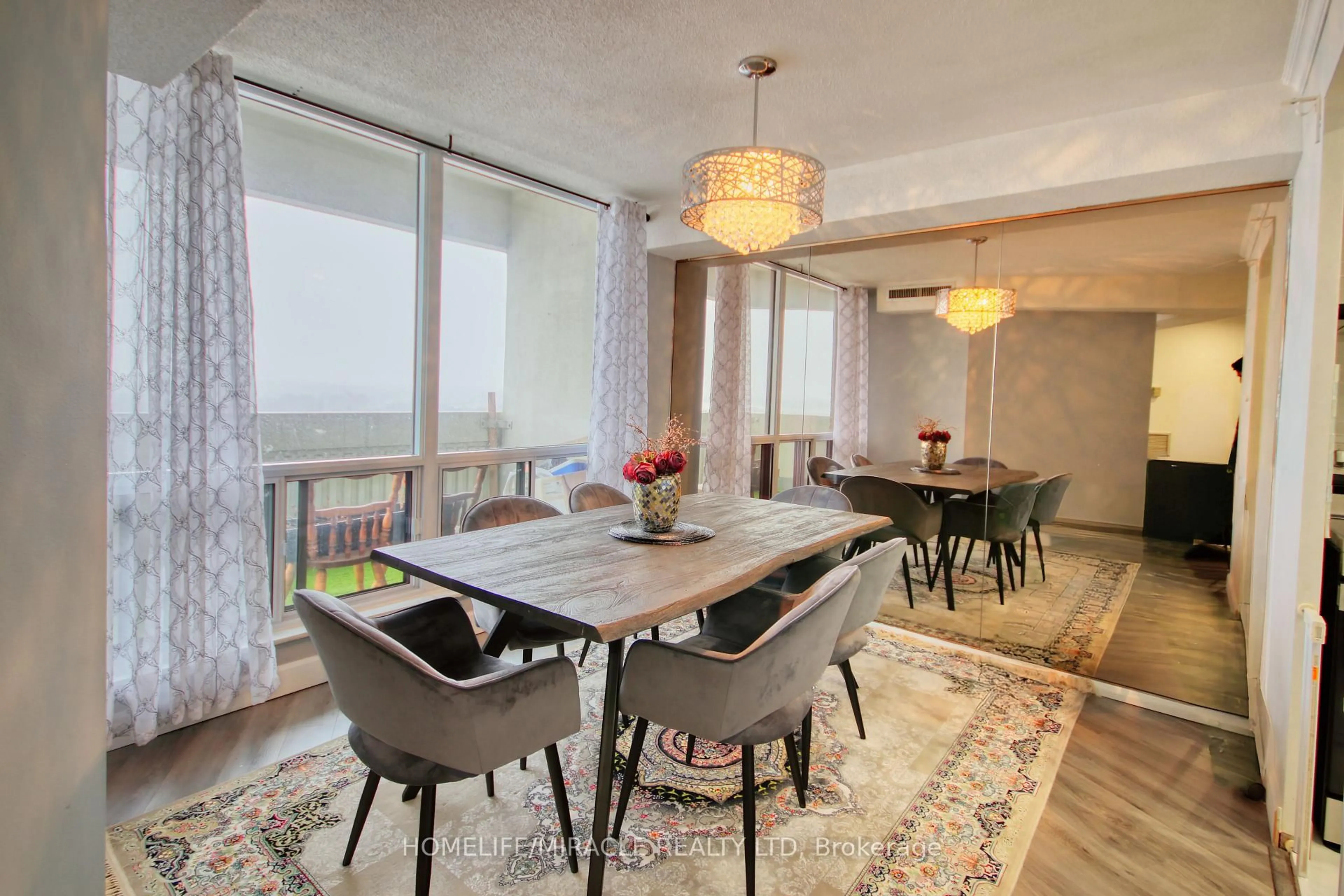 Dining room, unknown for 150 Neptune Dr #Ph-2, Toronto Ontario M6A 2Y9