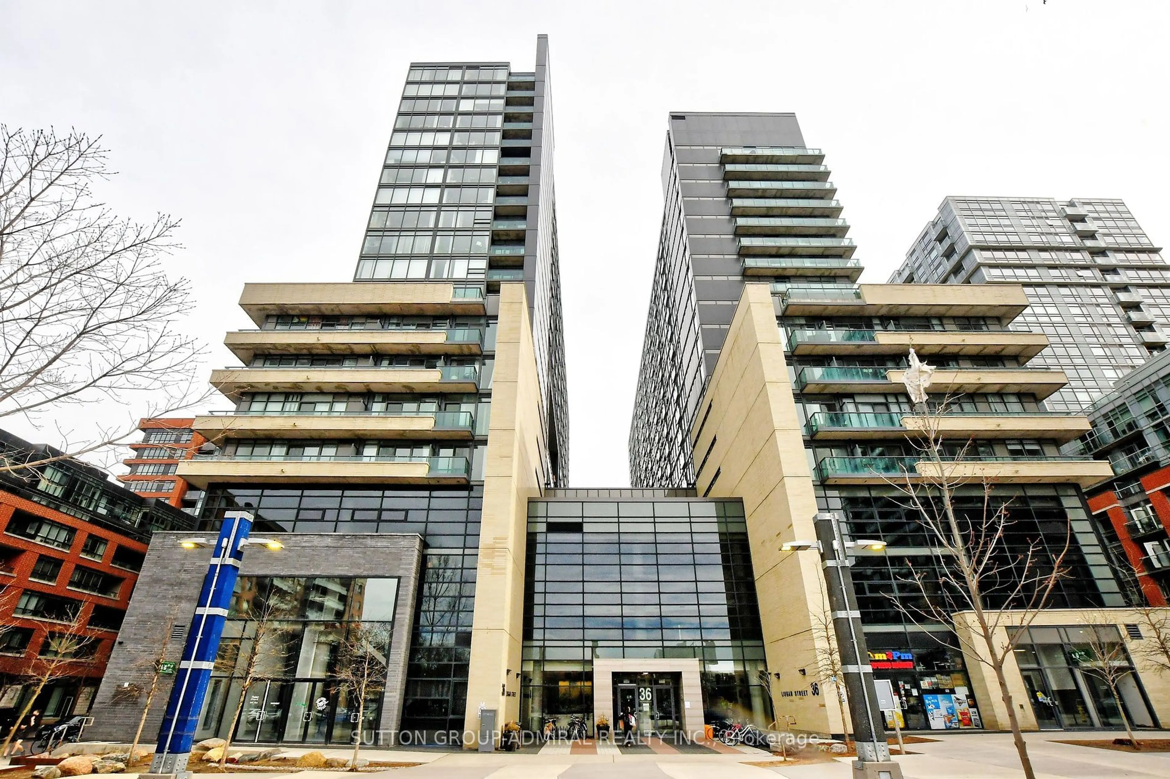 Indoor foyer for 36 Lisgar St #1111E, Toronto Ontario M6J 0C7