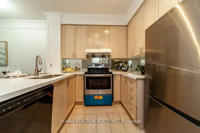 Additional property image - 555 Yonge St Unit #309