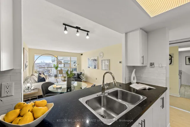 Additional image 43 of 725 King St Unit 703