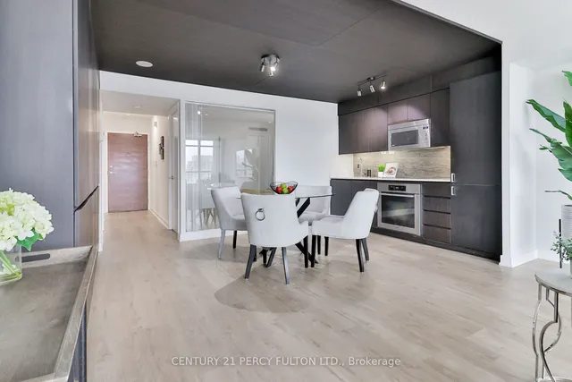 Additional property image - 10 Capreol Crt Unit 607