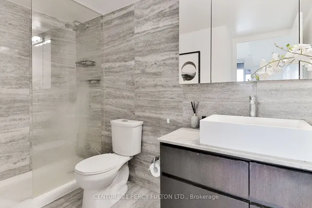 Additional property image - 10 Capreol Crt Unit 607