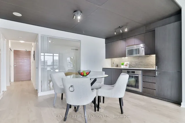 Additional property image - 10 Capreol Crt Unit 607