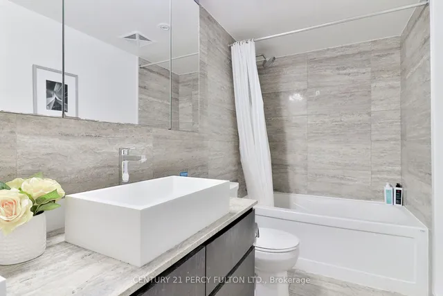 Additional property image - 10 Capreol Crt Unit 607