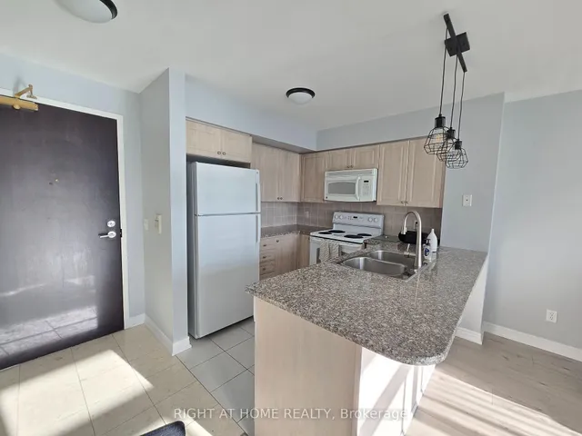 Additional image 21 of 51 Lower Simcoe St Unit Unit 1911