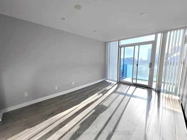 Additional image 3 of 51 Lower Simcoe St Unit Unit 1911