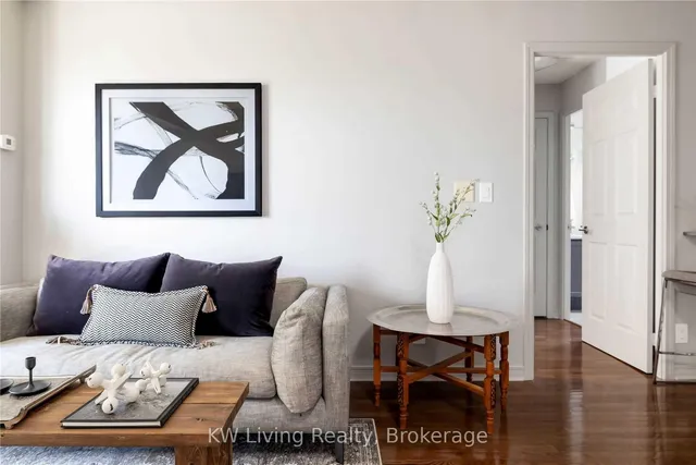 Additional property image - 736 Spadina Ave Unit 1411
