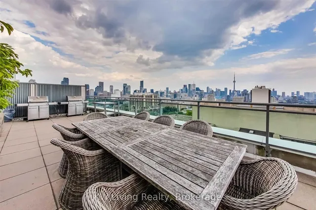 Additional property image - 736 Spadina Ave Unit 1411