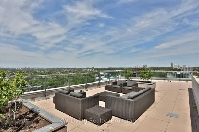 Additional property image - 736 Spadina Ave Unit 1411