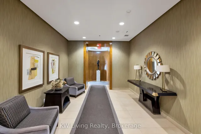 Additional property image - 736 Spadina Ave Unit 1411