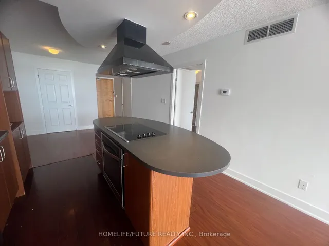 Additional property image - 550 Queens Quay Unit 1022