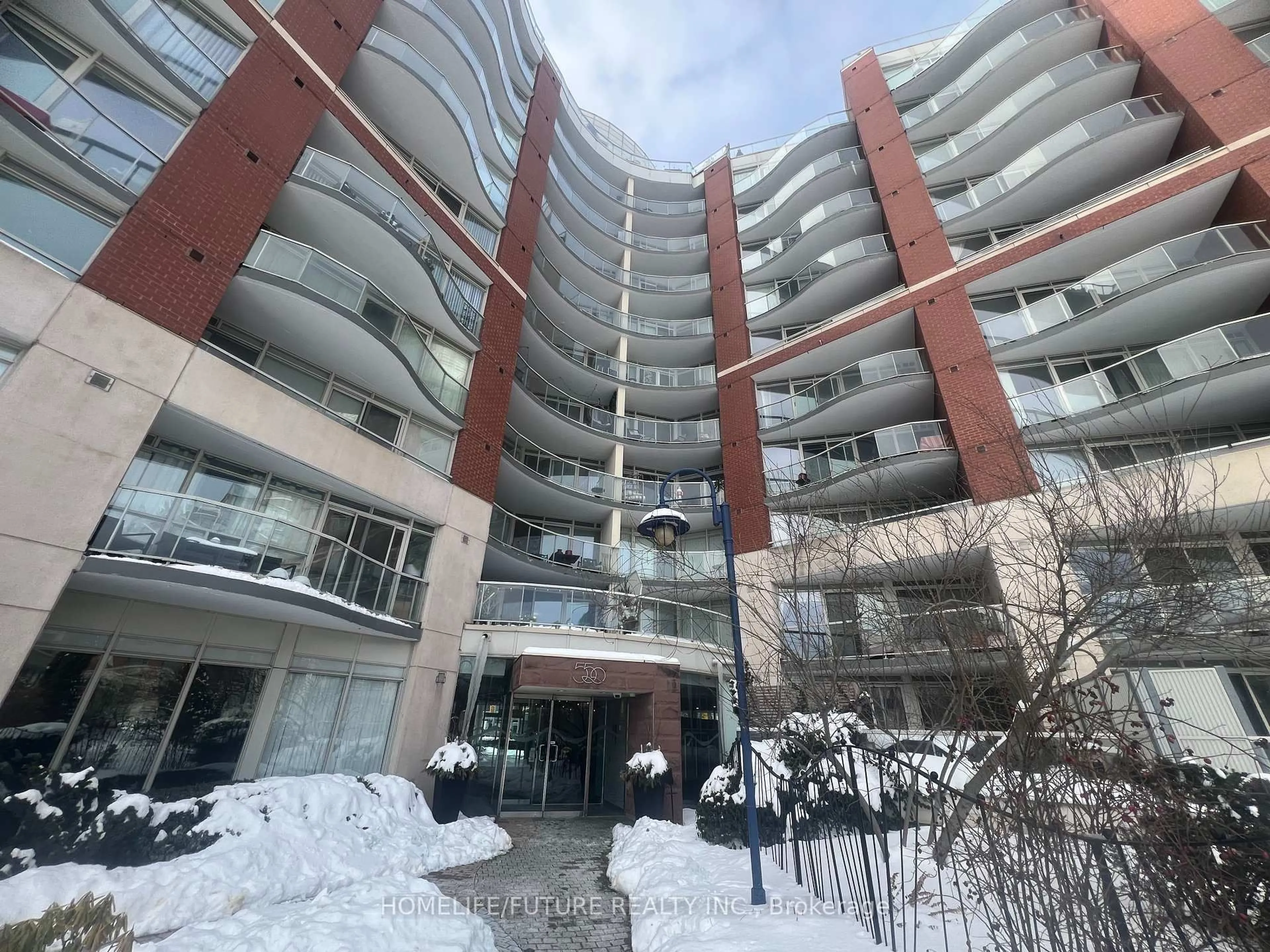 Indoor foyer for 550 Queens Quay #1022, Toronto Ontario M5V 3M8