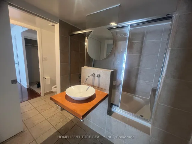 Additional property image - 550 Queens Quay Unit 1022