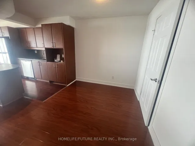 Additional property image - 550 Queens Quay Unit 1022